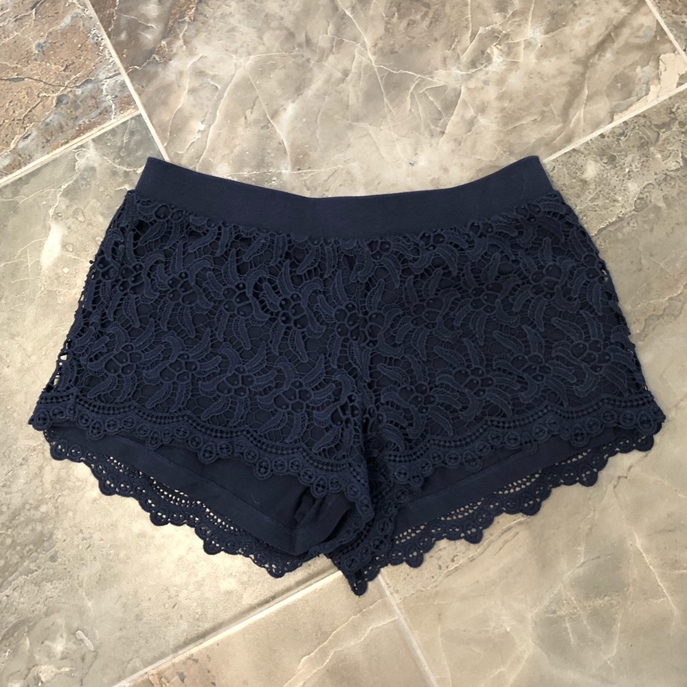 Lilly Pulitzer shorts size S!